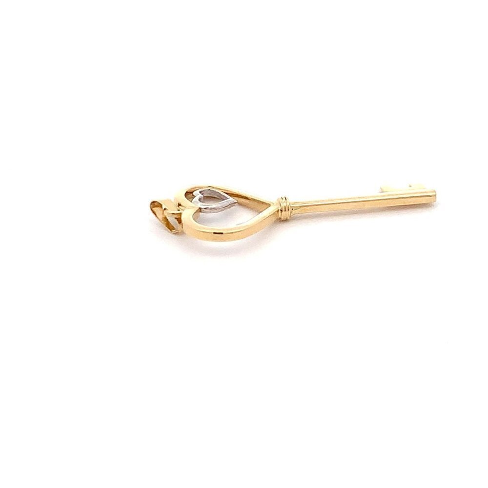 18K Yellow Gold Pendant Key Heart 1.59 grams - Picture 9 of 13